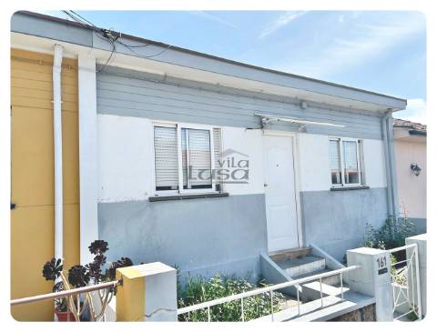 Moradia T2 Térrea Terraço Valbom Junta de Freguesia