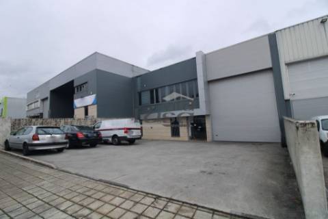 Armazém Industrial Zona Industrial de Alfena 