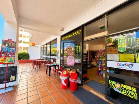 Apartamento T1 com Licença de Alojamento Local na Praia da Rocha