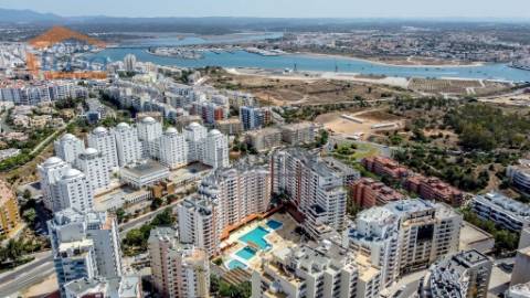 Apartamento T1 com Licença de Alojamento Local na Praia da Rocha
