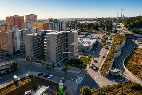 T1 Novo com varanda e lugar de garagem em Vilar de Andorinho.