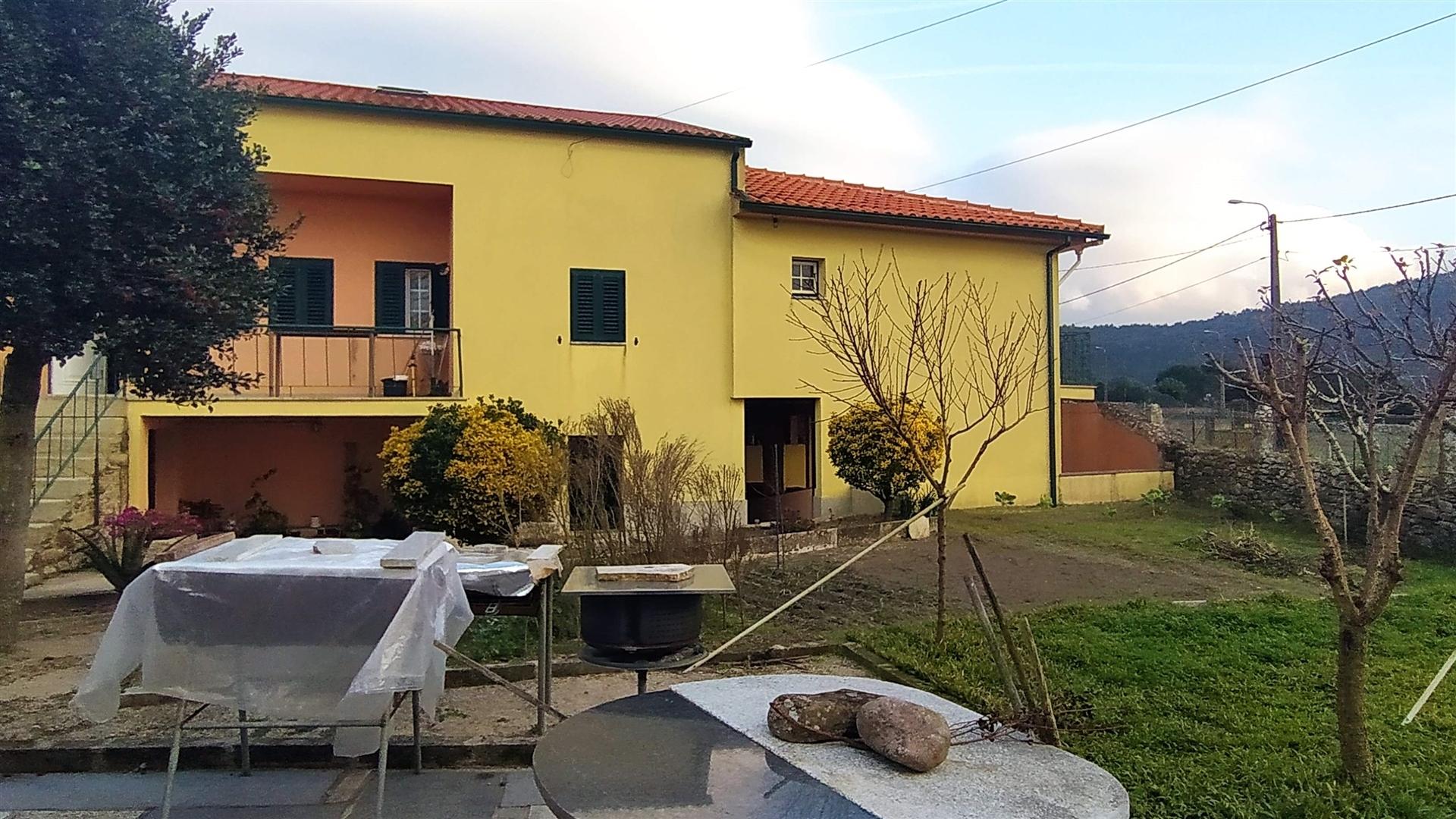 Moradia Isolada T4+3 Venda em Vilar de Mouros,Caminha