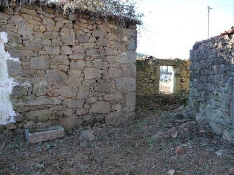 Quinta T0 Venda em Agualonga,Paredes de Coura