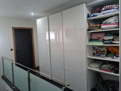 Moradia Isolada T5 Venda em Loivo,Vila Nova de Cerveira