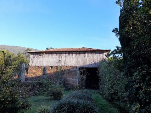 Moradia Rústica T5 Venda em Venade e Azevedo,Caminha