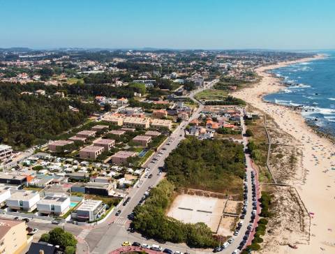 Moradia V4 - Madalena -1 linha Mar