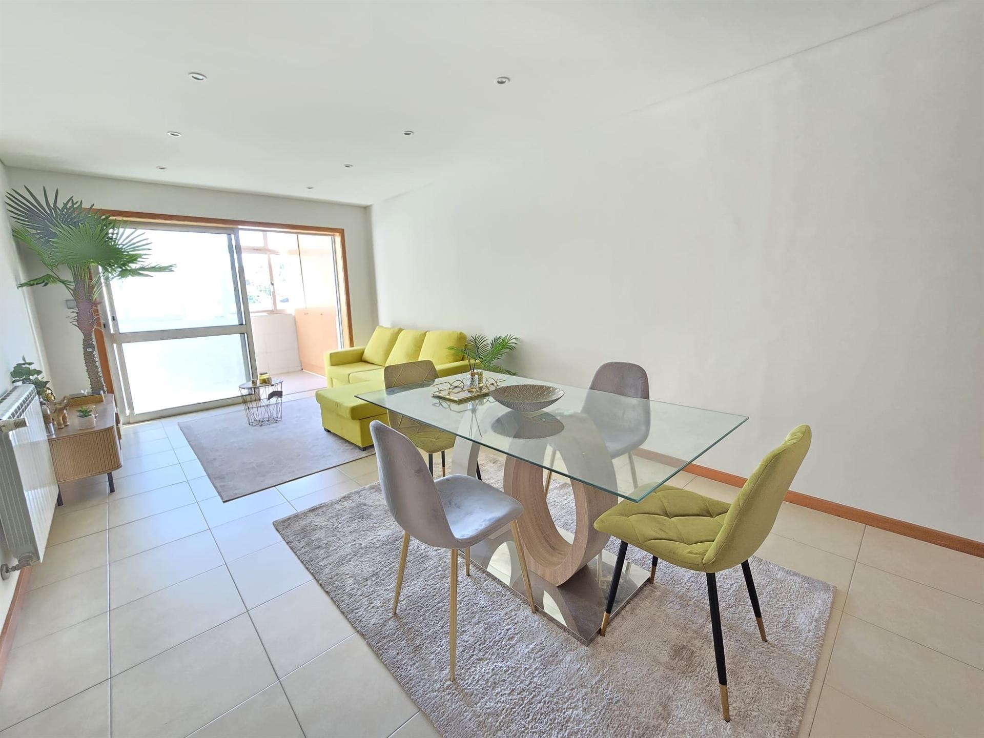 T3 Vila do Conde - terraço e Box - a 350m da praia