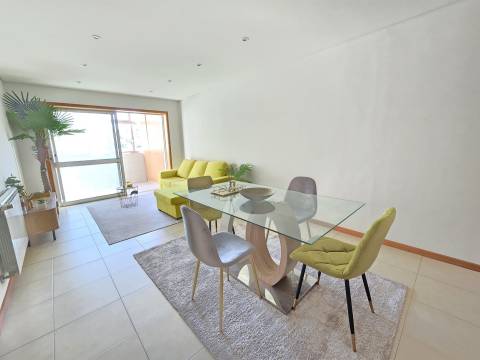 T3 Vila do Conde - terraço e Box - a 350m da praia