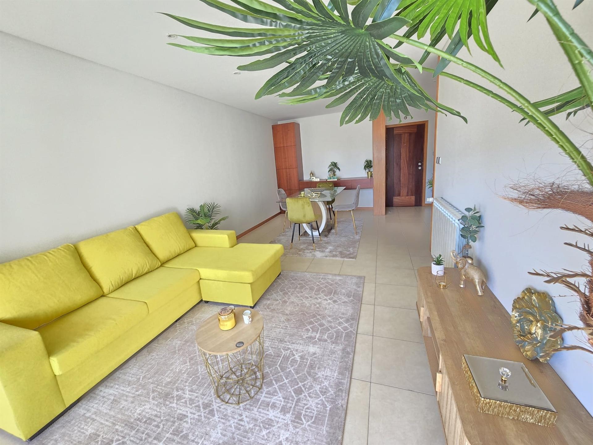 T3 Vila do Conde - terraço e Box - a 350m da praia