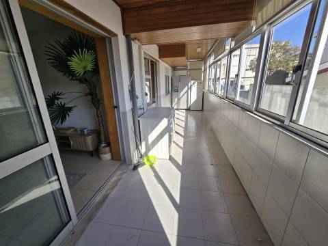 T3 Vila do Conde - terraço e Box - a 350m da praia