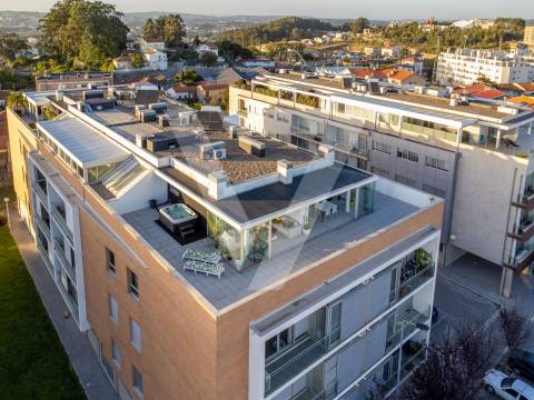 Penthouse T4 á Venda no Porto - Maia - Pedrouços.