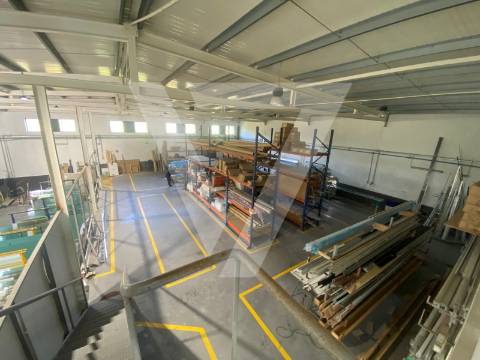 Armazém À Venda Zona Industrial de Baguim do Monte - Gondomar