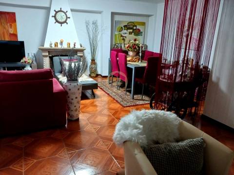 Apartamento T3 Venda em Viseu,Viseu