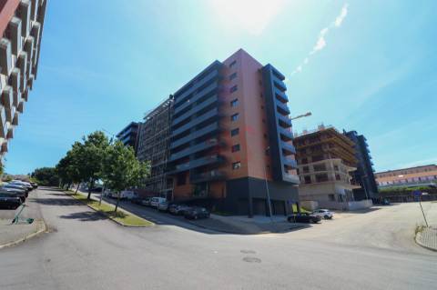 Apartamento T2 Novo em Fraião, Braga