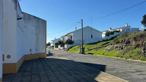 Terreno Urbano com 450m2, Aldeia do Corvo, Castro Verde