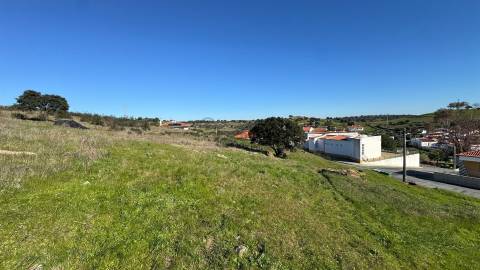 Terreno Urbano com 450m2, Aldeia do Corvo, Castro Verde