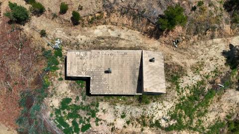Terreno com construção a 10 min do Autódromo Internacional do Algarve