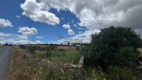 Terreno Urbano para Construção com 1685m2 , São João dos Caldeireiros, Mértola