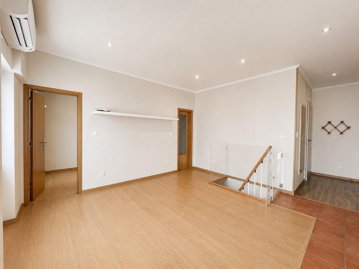 Apartamento T2 Arrendamento em Campolide,Lisboa