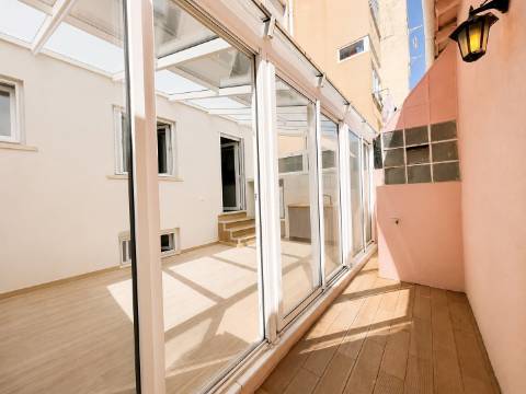 Apartamento T2 Arrendamento em Campolide,Lisboa