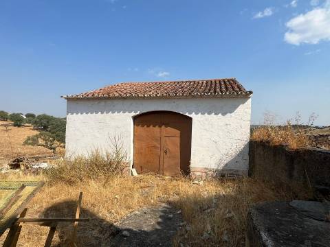 Conjunto de Duas Moradias c/Quintal +Casão c/Quintal +Terreno c/104750m2 | Hortinhas – Alandroal