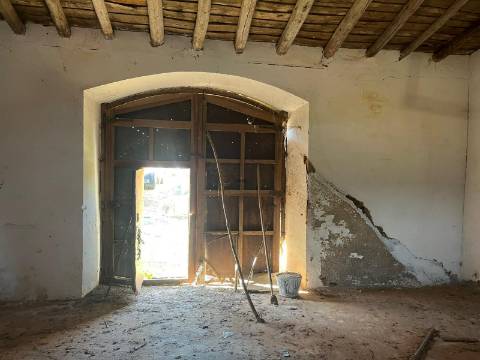 Conjunto de Duas Moradias c/Quintal +Casão c/Quintal +Terreno c/104750m2 | Hortinhas – Alandroal