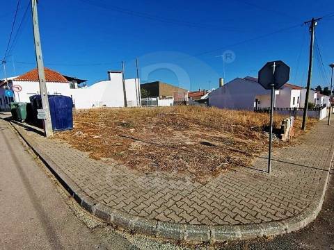 Terreno Urbano com 422,21 m2, Alvalade, Alentejo