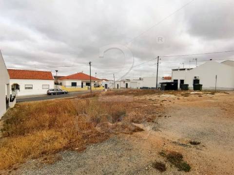 Terreno Urbano com 422,21 m2, Alvalade, Alentejo