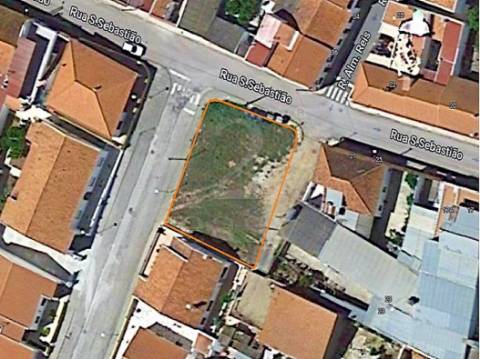 Terreno Urbano com 422,21 m2, Alvalade, Alentejo