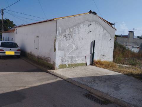 Moradia Térrea para recuperar em terreno de 600m2, Arealão, Santiago do Cacém