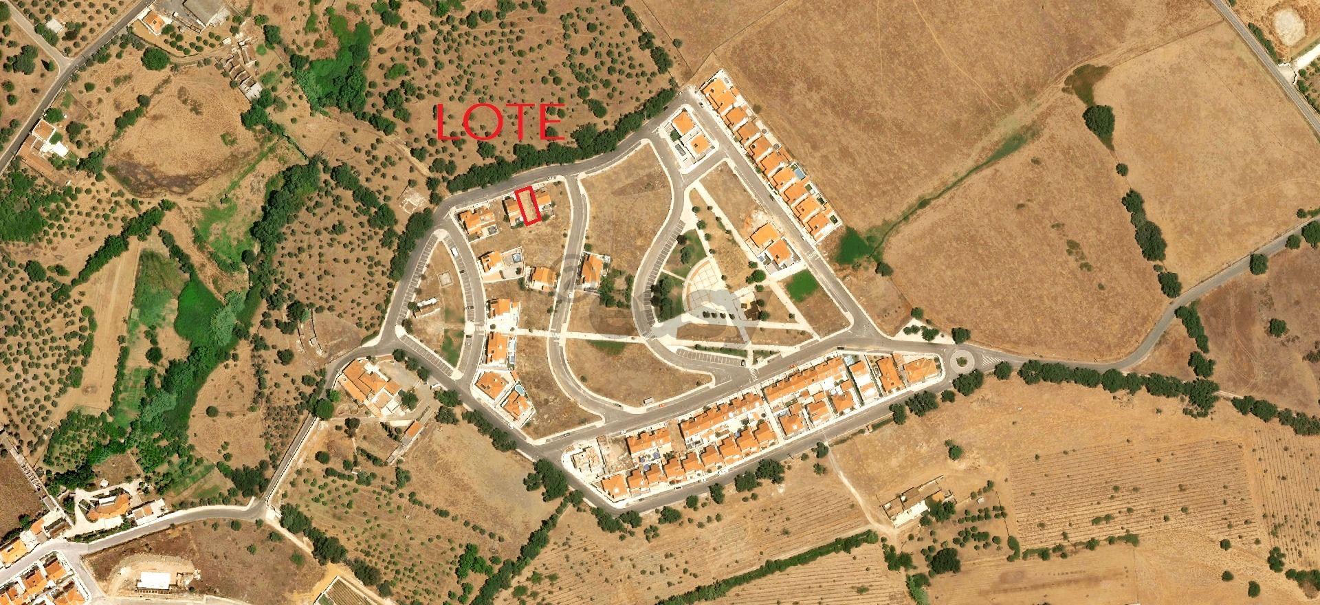 Lote de Terreno para Construção com 229m2, Vila Viçosa, Alentejo