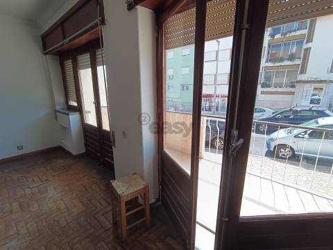 Apartamento T3, R/C com 2 entradas independentes, Fontainhas, Cascais