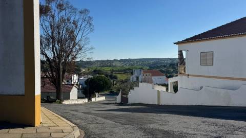 Terreno Urbano com 450m2, Aldeia do Corvo, Castro Verde