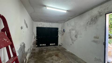 Moradia T3 no Centro de Castro Verde | Excelente potencial e localização privilegiada