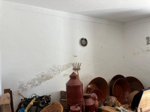 Conjunto de Duas Moradias c/Quintal +Casão c/Quintal +Terreno c/104750m2 | Hortinhas – Alandroal