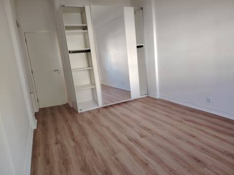 Apartamento T3 Reboleira