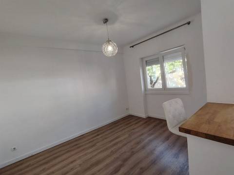 Apartamento T3 Reboleira