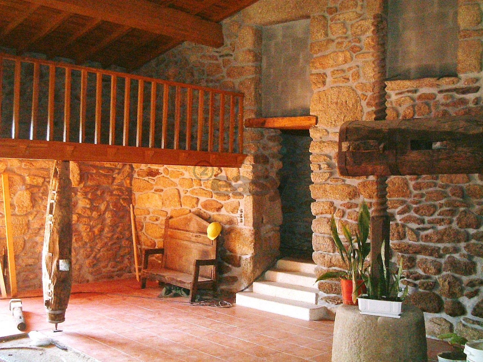 Casa da Ribeirinha T11 em Fradizela