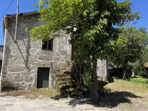 Moradia para Restaurar T3 Venda em Moimenta,Terras de Bouro