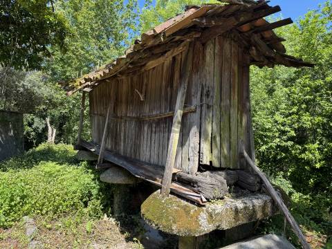 Moradia para Restaurar T3 Venda em Moimenta,Terras de Bouro