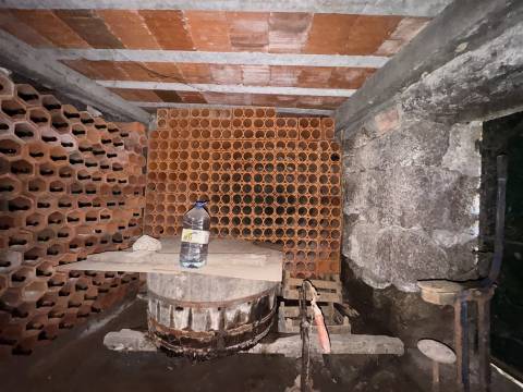 Moradia para Restaurar T3 Venda em Moimenta,Terras de Bouro