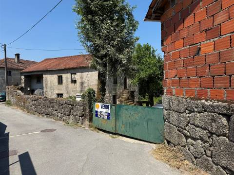 Moradia para Restaurar T3 Venda em Moimenta,Terras de Bouro