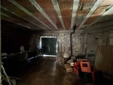 Moradia para Restaurar T3 Venda em Moimenta,Terras de Bouro