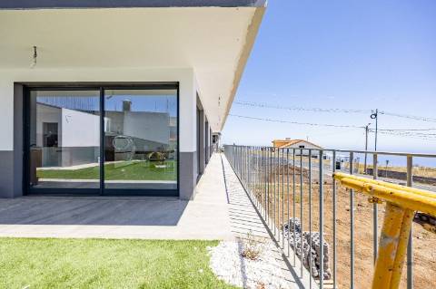 Moradia Isolada T2, Calheta (Madeira)