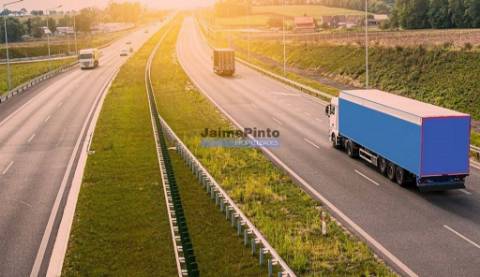 Empresa Transportes Logística Portugal e Nantes, França. Portugal, Leiria.