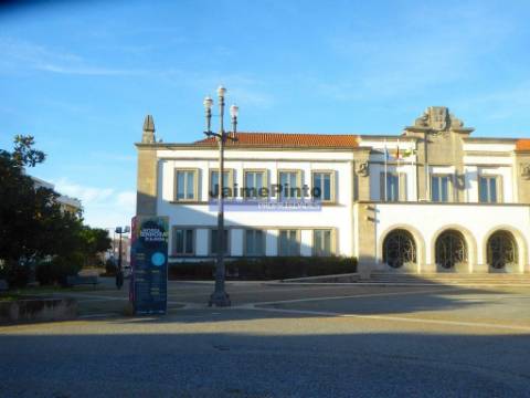 Terreno urbano c/ PIP aprovado p/ construção de Apartamentos, Comércio ou Serviços. Portugal, Espinho.