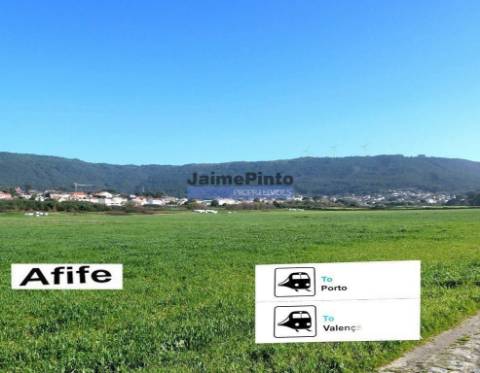 Terrenos urbanos contíguos, dois, para construção de 2 moradias. Portugal, Viana do Castelo, Afife.