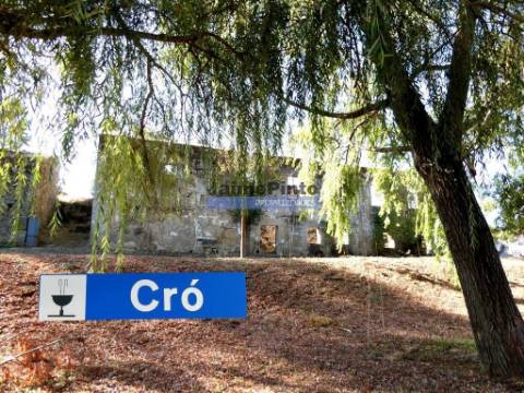Ruína, ex-casa, 161m2, para restauro, Sabugal, Cró. Portugal, Guarda, Sabugal.