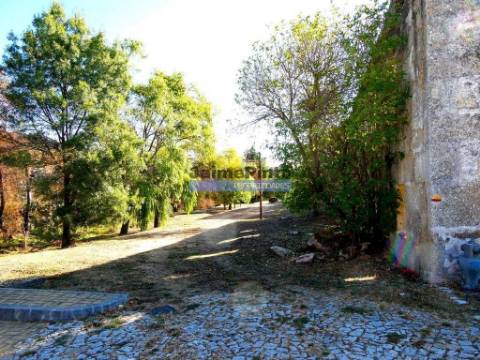 Ruína, ex-casa, 161m2, para restauro, Sabugal, Cró. Portugal, Guarda, Sabugal.