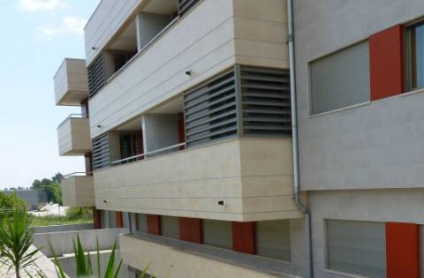 Apartamento R/Chão tipologia T1 em V. N. Gaia, Grijó, Portugal.